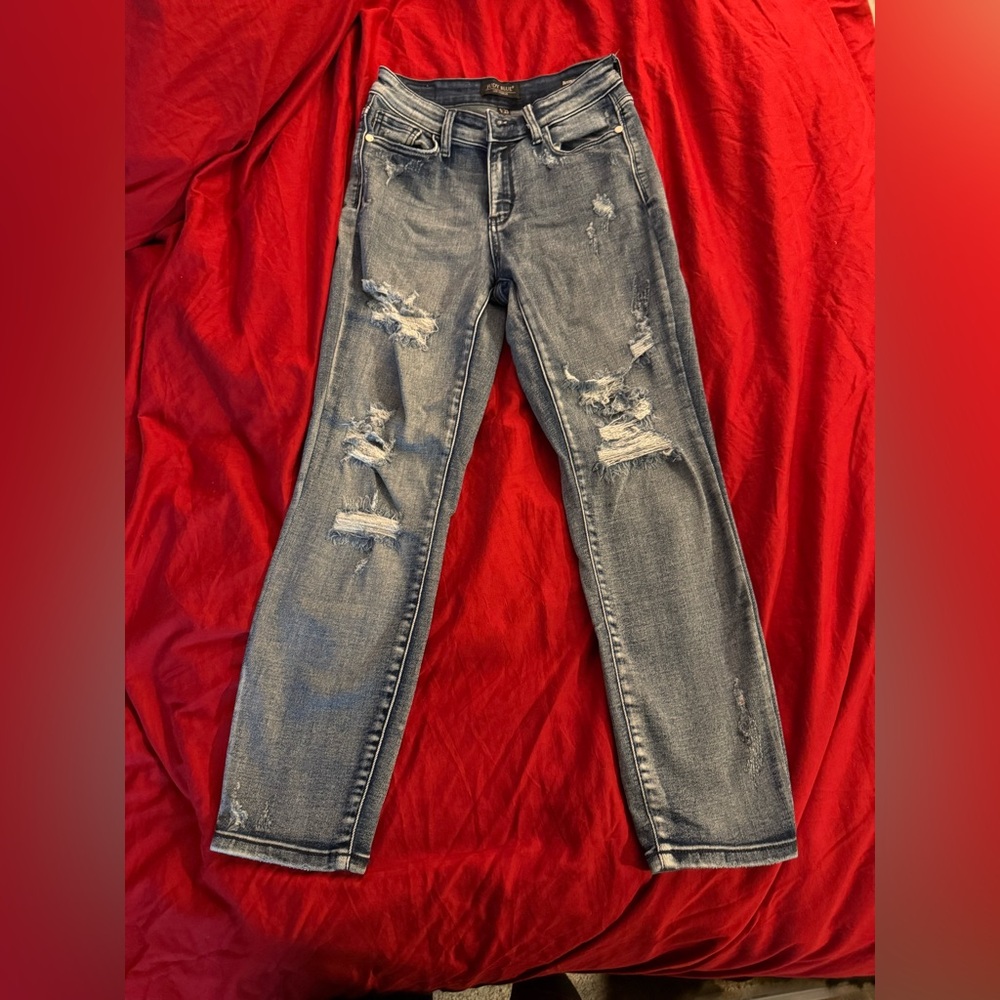 Judy Blue Distressed light blue boyfriend Jeans